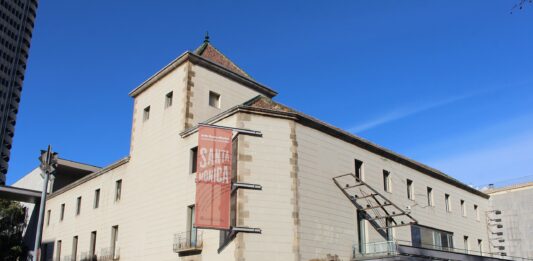 Esta semana, el Santa Mònica inaugura una exposición con un@s 40 artistas