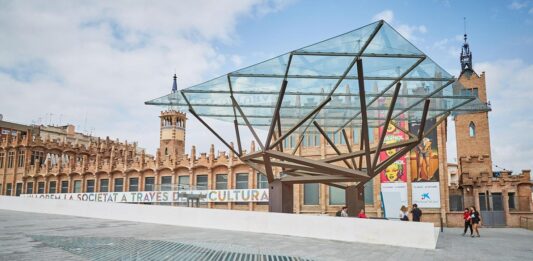 Últimos días para presentarse a la convocatoria de comisariado de la Fundació «la Caixa»