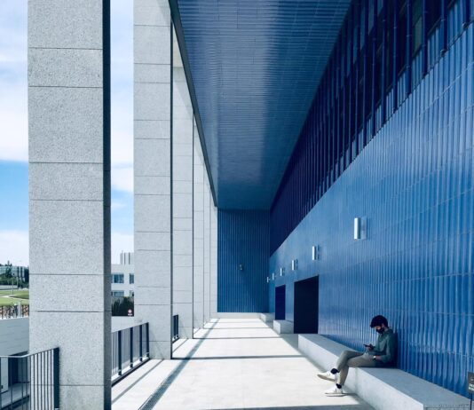 Universidad de Navarra ofrece un Máster en Comisariado