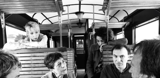 Esther Ferrer ha sido galardonada con el Tambor de Oro