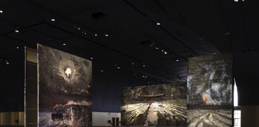 Anselm Kiefer rinde homenaje a Paul Celan con una exposición en el Grand Palais Éphémère de París