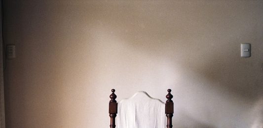 Abierta la convocatoria para la Beca de la Escuela de Fotografía Lens (Madrid)