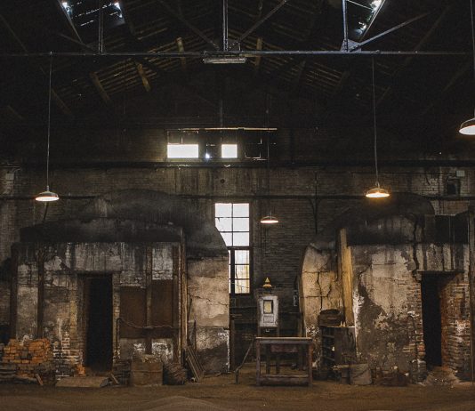 Convocatoria Embarrat 2022 para creadores/as emergentes