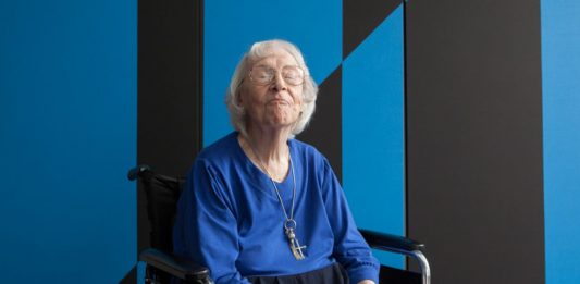 Carmen Herrera; 1915-2022