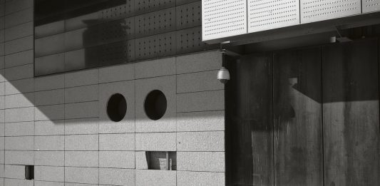 Jorge Ribalta expone «Todo es verdad. Ficciones y documentos (1987-2020)» en Madrid