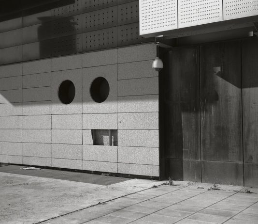 Jorge Ribalta expone «Todo es verdad. Ficciones y documentos (1987-2020)» en Madrid