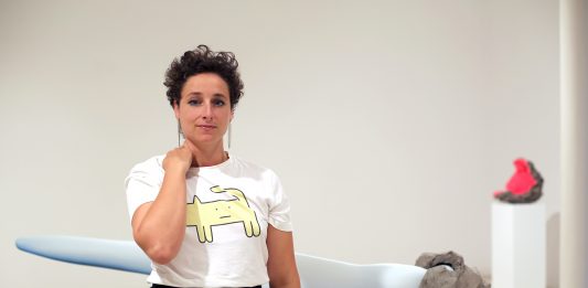 Teresa Solar y June Crespo representarán a España en la Bienal de Venecia