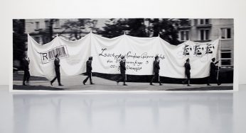 Tres instalaciones de Goshka Macuga en la Fundació Antoni Tàpies (Barcelona)