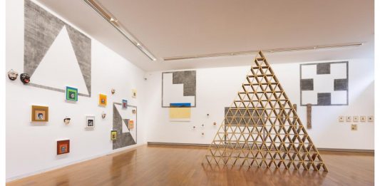 Una perspectiva decolonial de la museología en el ‘Buen Gobierno’, de la artista Sandra Gamarra