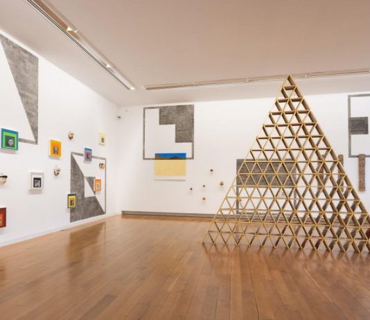 Una perspectiva decolonial de la museología en el ‘Buen Gobierno’, de la artista Sandra Gamarra