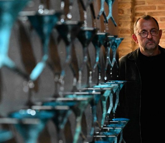 Ucrania reivindica los principios de libertad e independencia en una Bienal sin Rusia