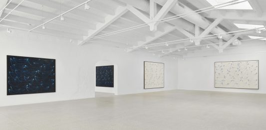 Ya se puede visitar ‘Saudade’ de Rashid Johnson en Hauser & Wirth (Menorca)