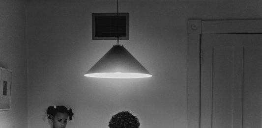 Foto Colectania y KBr presentan un monográfico de Carrie Mae Weems