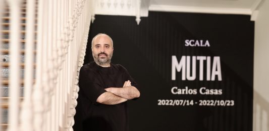 Carlos Casas presenta una nueva obra en Tabakalera (Donostia)