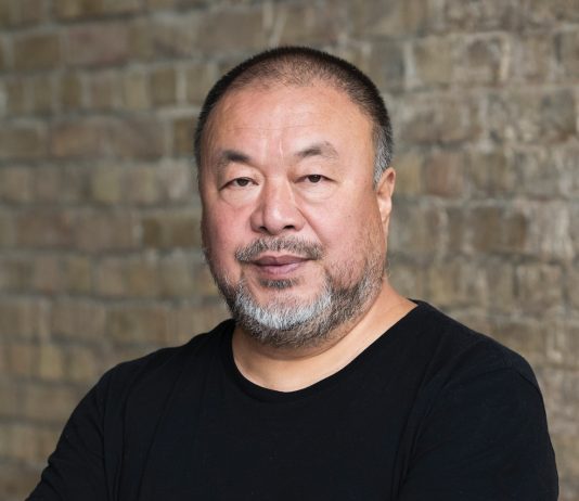 Hay Festival Segovia confirma la participación de Ai Weiwei Ai Weiwei. Foto cortesía de Hay Festival Segovia.