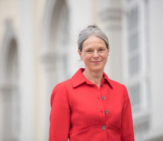 Debido a una polémica antisemita, dimite la directora general de Documenta