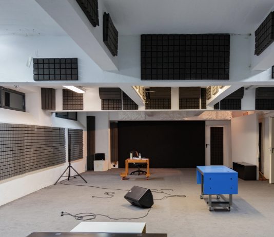 LABoral (Gijón) lanza una convocatoria de residencias artísticas