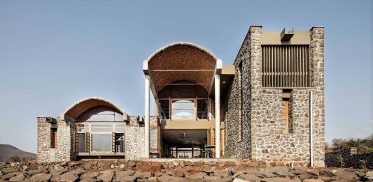 Aún puedes visitar la exposición de Anupama Kundoo en la Roca Gallery (Barcelona)