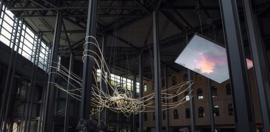 La instalación de Grimanesa Amorós en Azkuna Zentroa (Bilbo) cierra este mes