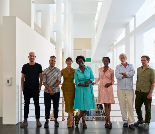 Por primera vez, se reúne el nuevo comité asesor del MACBA (Barcelona)