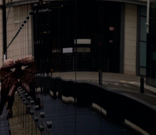 ‘Vislumbres de la madeja de cristal’, una aproximación a la obra de Mary Hurrell