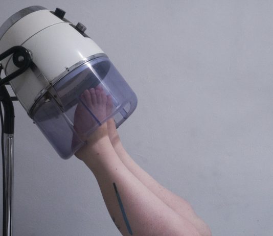 Ya se puede ver la exposición de Costa Badía en el Instituto de las Mujeres