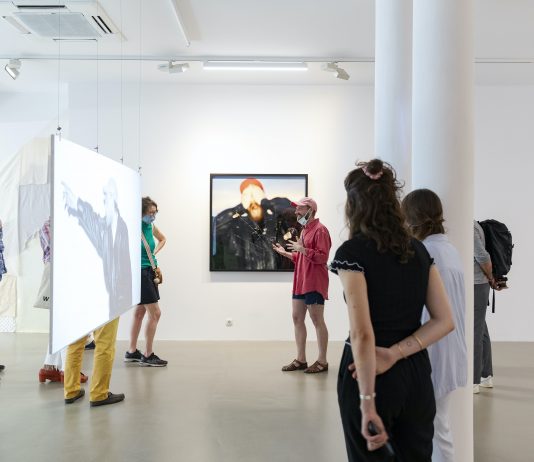 Las galerías del circuito Trafalgar (Barcelona) colaboran en una gran inauguración