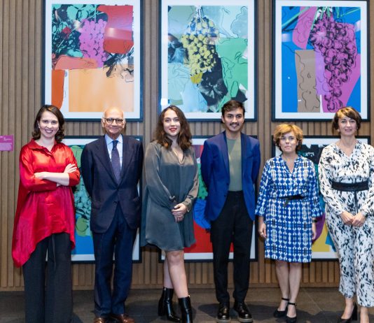 Dos alumnos del Máster de Comisariado del MUN presentan una nueva exposición