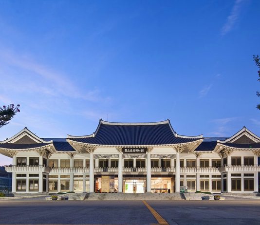 El poder del agua: temáticas y artistas de la Bienal de Gwangju 2023