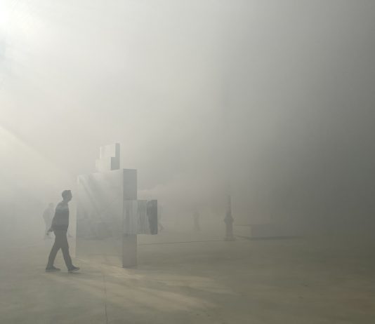 Hoy Pauline Boudry y Renate Lorenz inauguran una nueva instalación en el Palacio de Cristal (Madrid)