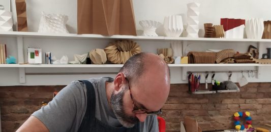 exibart.es entrevista: Dario Zeruto, mediador del pliegue