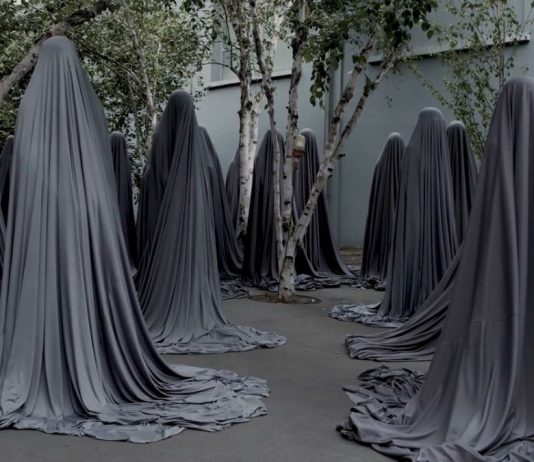 Nueva performance de Regina José Galindo en el Museo Nacional Thyssen-Bornemisza