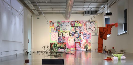 La exposición colectiva HAMAHIRU arranca en Tabakalera (Donostia)