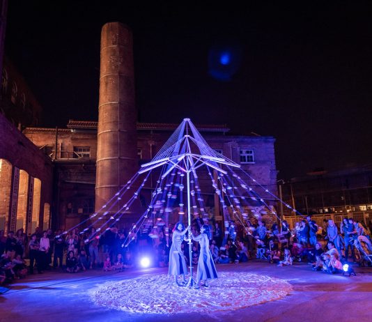 XI edición de SEISMES, fiesta de artistas residentes en Fabra i Coats (Barcelona)