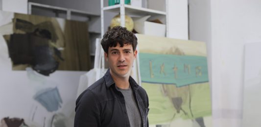 Jorge Julve expone una serie de cuadros en la Fundació Caixa Castelló