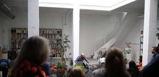 Este mes, el MACBA (Barcelona) acoge ‘CRIPSI,’ programa de artes en vivo sobre ecología sonora