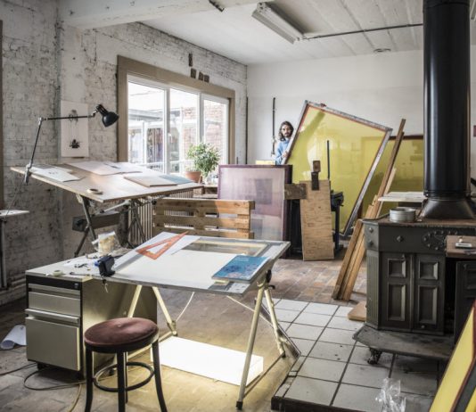 Tabakalera aumenta en su oferta para artistas mediante colaboraciones con centros de arte locales e internacionales