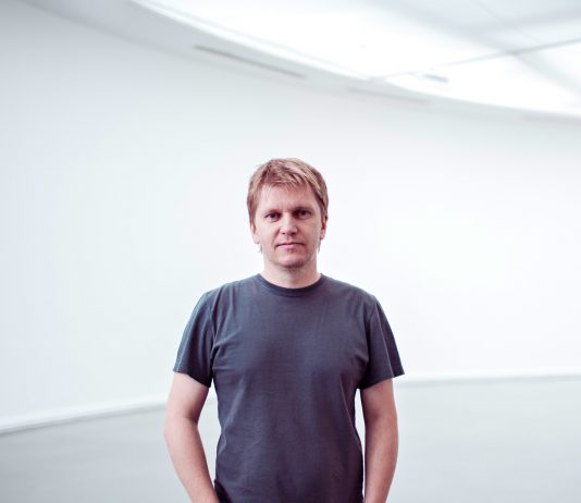 Una muestra dedicada a Roman Ondak llega a la Fundació Antoni Tàpies (Barcelona)