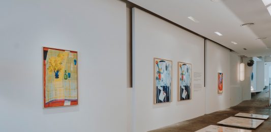 Santa & Cole (Barcelona) inaugura ‘Colectiva de verano’