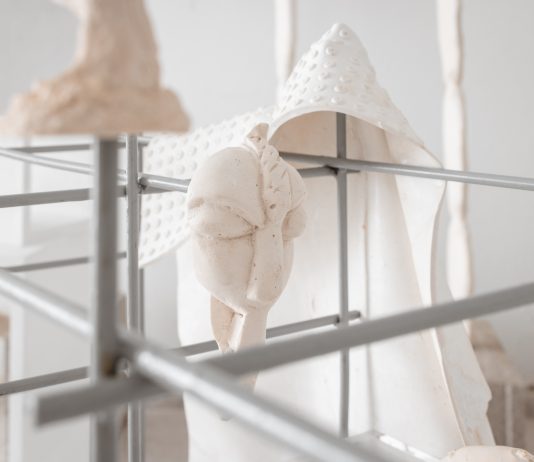 Últimos días para ver la exposición de Nicolás Laiz Placeres en MIAC – Castillo de San José (Lanzarote)