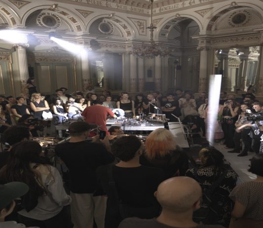 exibart.es destaca: elogio a la nueva aria de Lolo & Sosaku en el Liceu de Barcelona