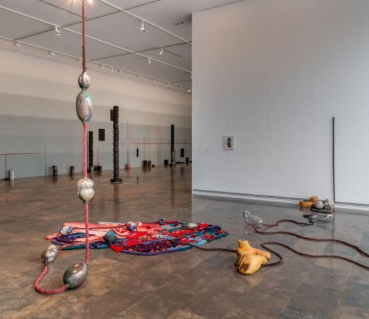 Últimos meses para ver la gran muestra de Otobong Nkanga en el IVAM (València)