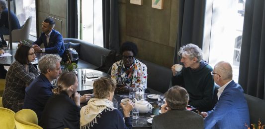 Varias voces de Palestina y Taiwan consiguen los premios de la feria LOOP Barcelona 2023