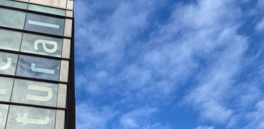 CC La Farinera del Clot (Barcelona) acoge ‘No problem disco building’ de Daniel González