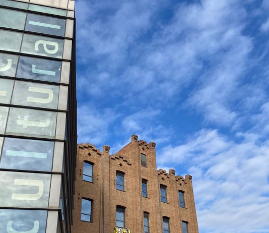 CC La Farinera del Clot (Barcelona) acoge ‘No problem disco building’ de Daniel González