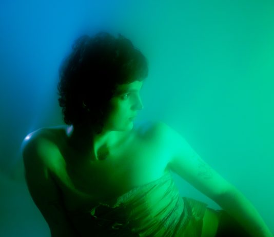 exibart.es entrevista: Perla Zuñiga, luchar con la palabra como espada