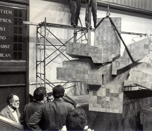 Néstor Basterretxea recibe un homenaje especial en varias instituciones vascas