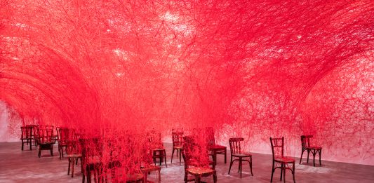 La Fundació Tàpies (Barcelona) presenta la exposición ‘Chiharu Shiota. Cada quien, un universo’