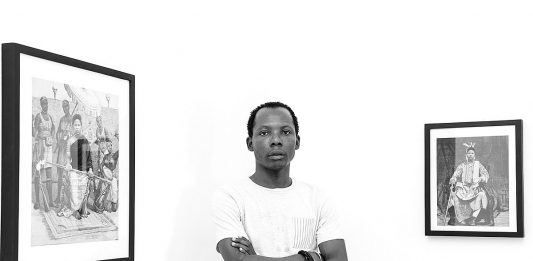 Ishola Akpo, uno de los representantes de Benín en la 60a Bienal de Venecia, expone en Sabrina Amrani (Madrid)