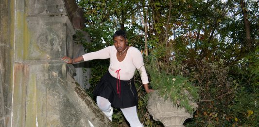 exibart.es entrevista: Precious Okoyomon, una plegaria para un paraíso revisado